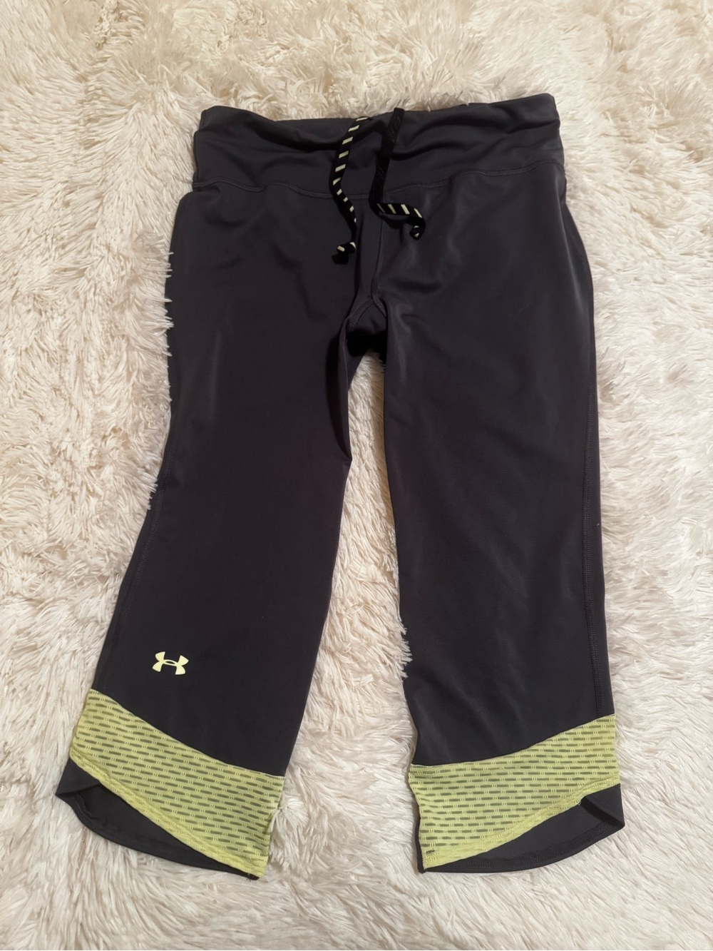 Under Armour Black Capri Leggings with Yellow-Green Accent